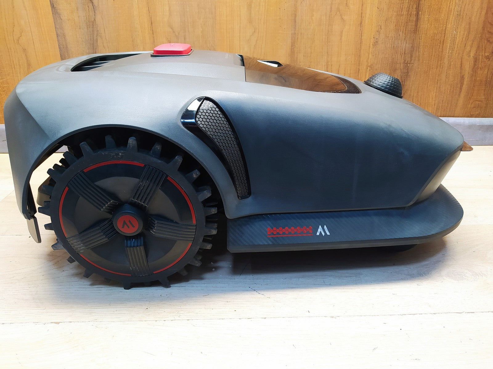 Dreame Mova 1000 Mähroboter (MLLM4110) bis 1.000 m² 3D-LiDAR kabellos, I37695