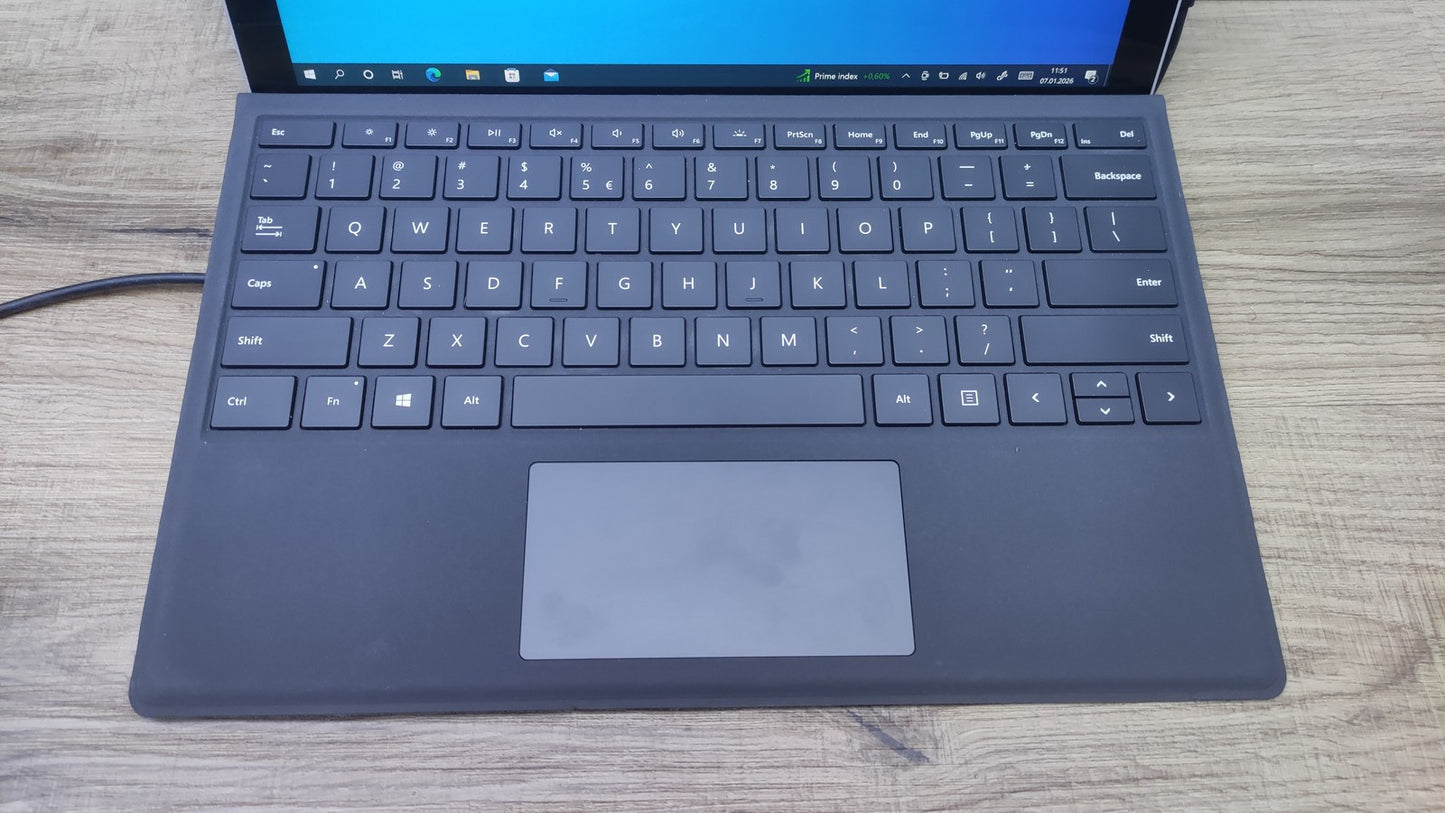 Microsoft Surface Pro 4 Windows Tablet 2736x1824 Touch m3-6Y30 4GB RAM 128GB SSD