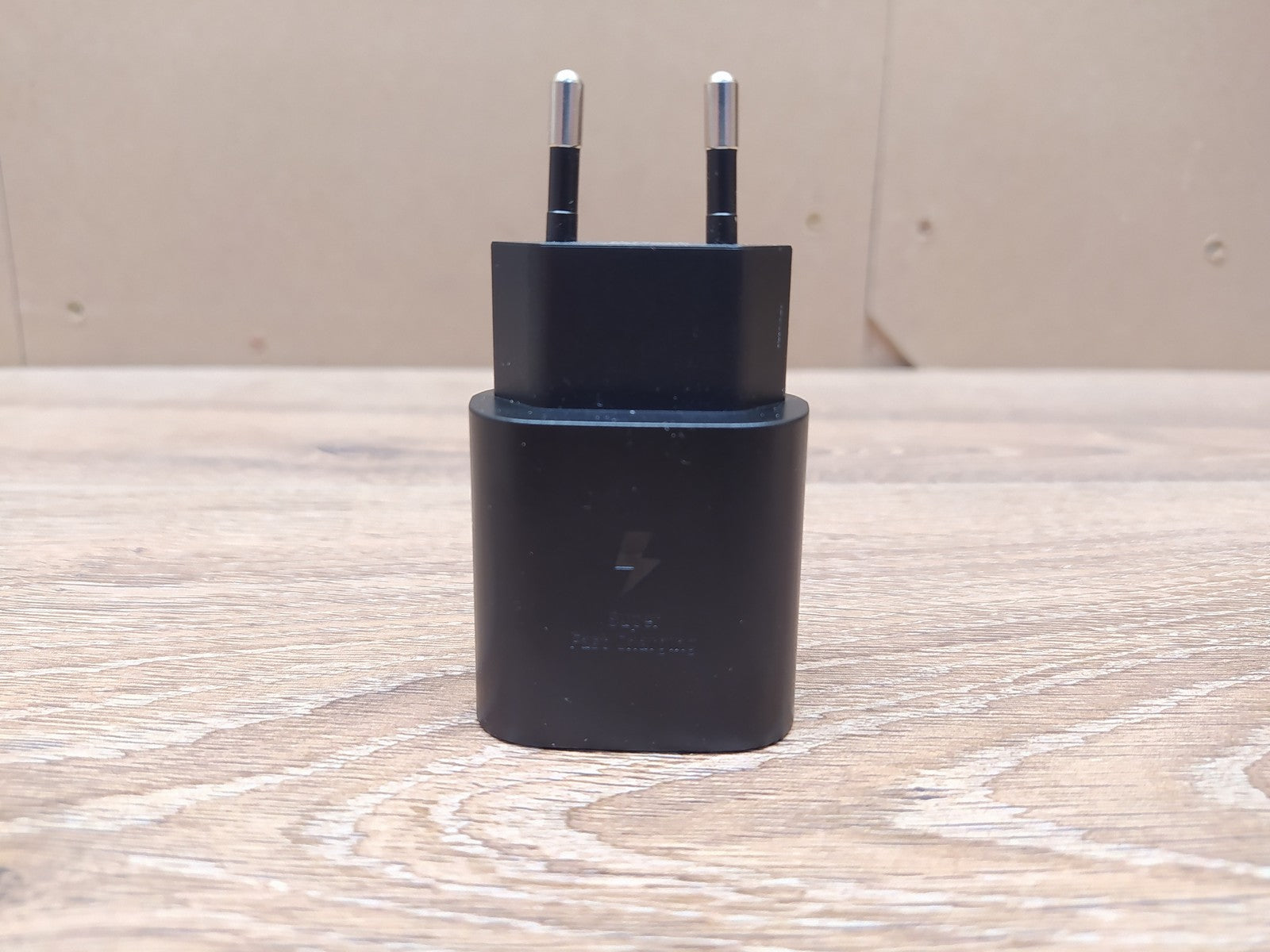 Samsung Wireless Charger EP-P6300 Ladegerät Induktiv, I39205