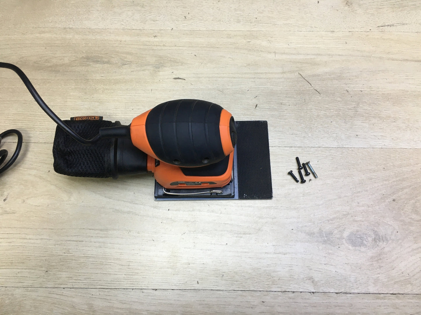 Black & Decker KA401 Schwingschleifer 170 W, I31282