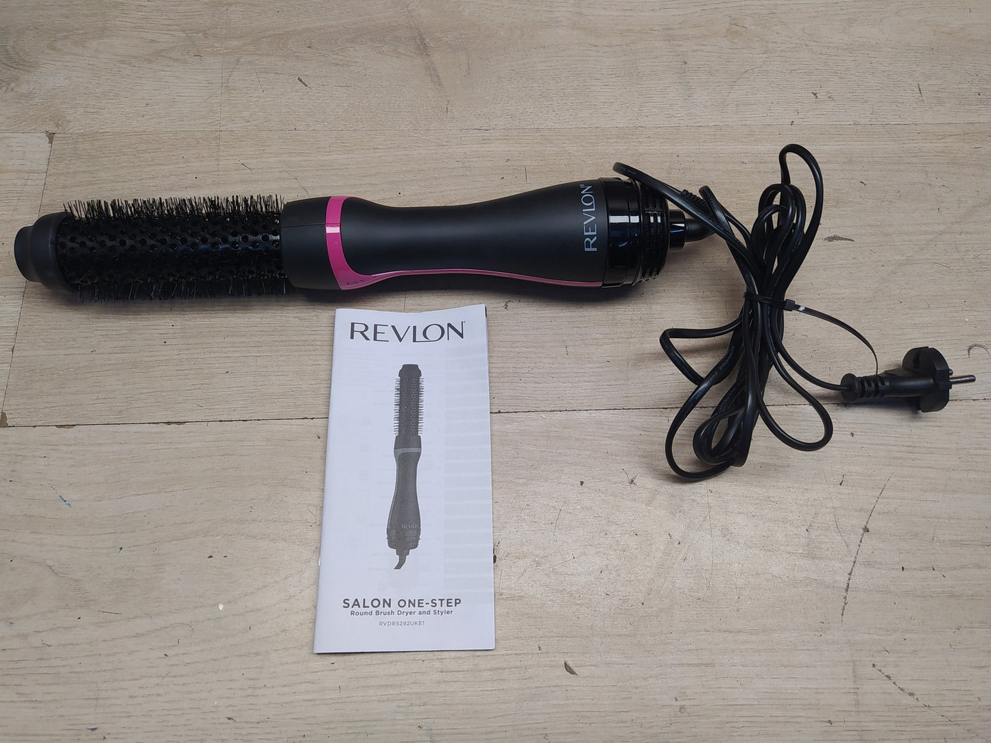 Revlon One-Step-Style-Booster Rundbürstenföhn und Styler RVDR5292, I37795