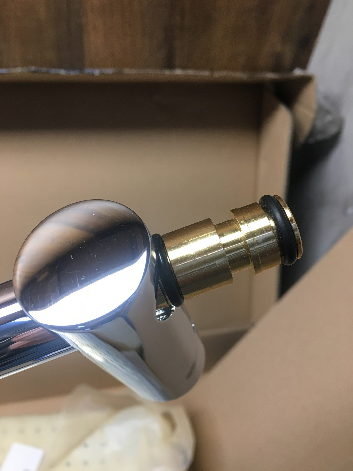 GROHE Vitalio 250 Duschsystem mit Badewannenarmatur 26984001, I41033