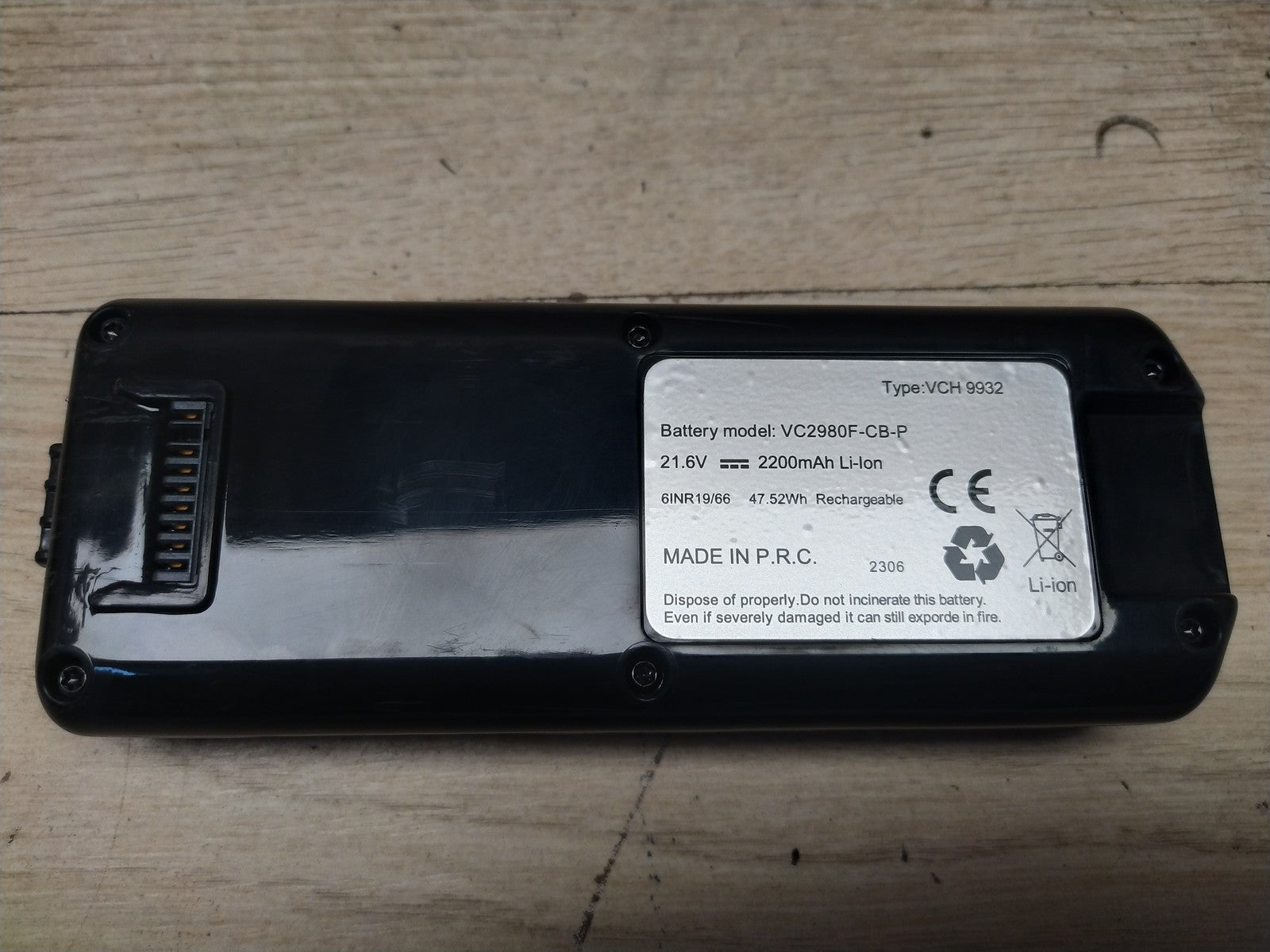 Grundig VCH 9932 Akkustaubsauger 2 in 1, 21,6 V, I36558