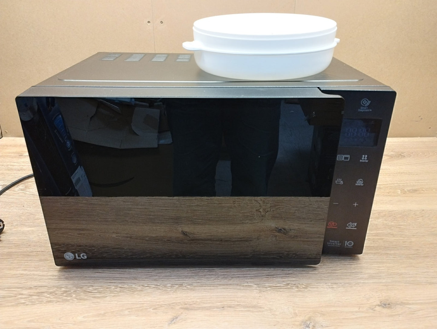 LG MH6535GIS Mikrowelle mit Grill, 25L, 1000W Grill 900W, I39535