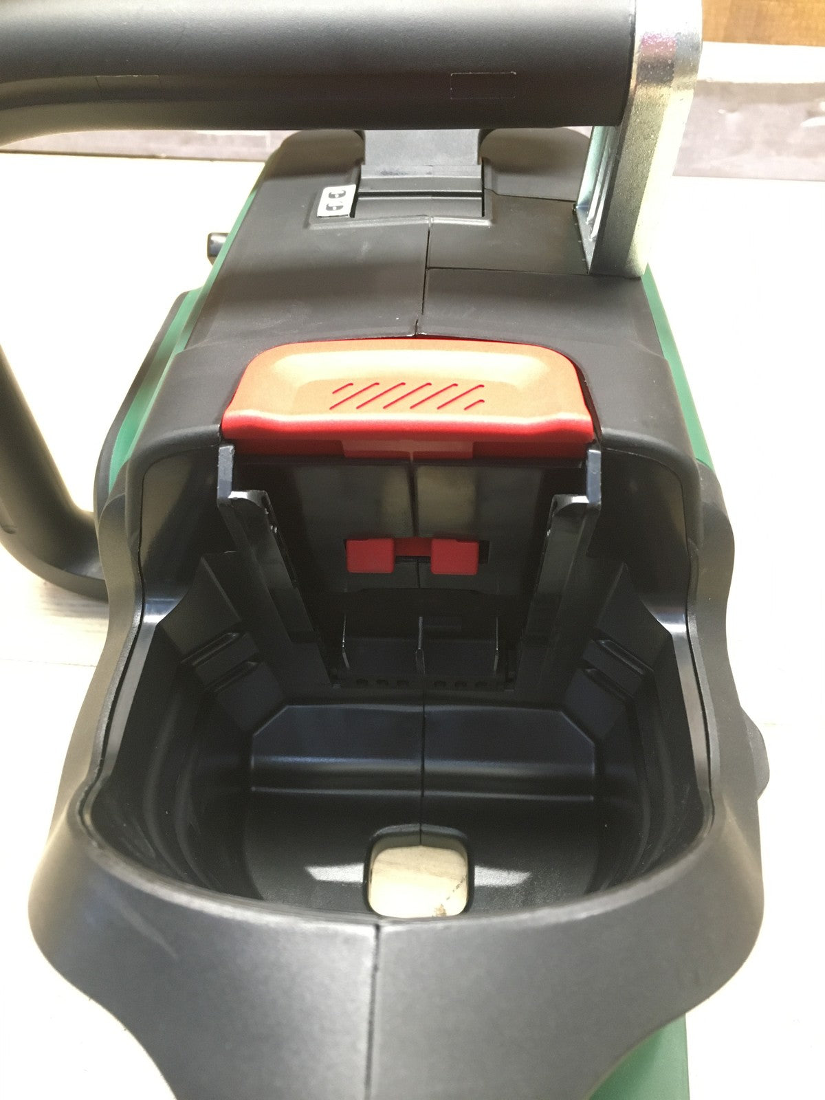 Bosch Akku-Kettensäge AdvancedChain 36V-35-40 Solo, I40041