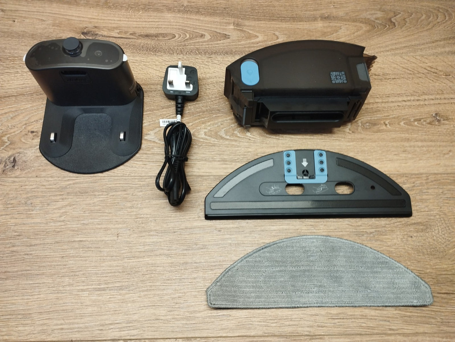iRobot Roomba Combo i5 Saug-/Wischroboter RVD-Y1, I39750