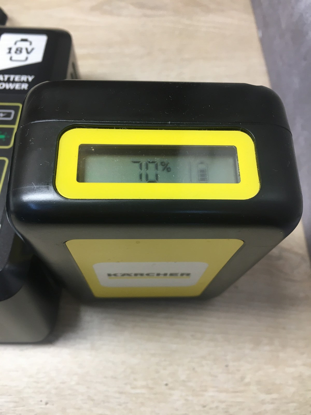 Kärcher Starter Kit 18 V / 2,5 Ah, Akku mit Schnellladegerät, I41052