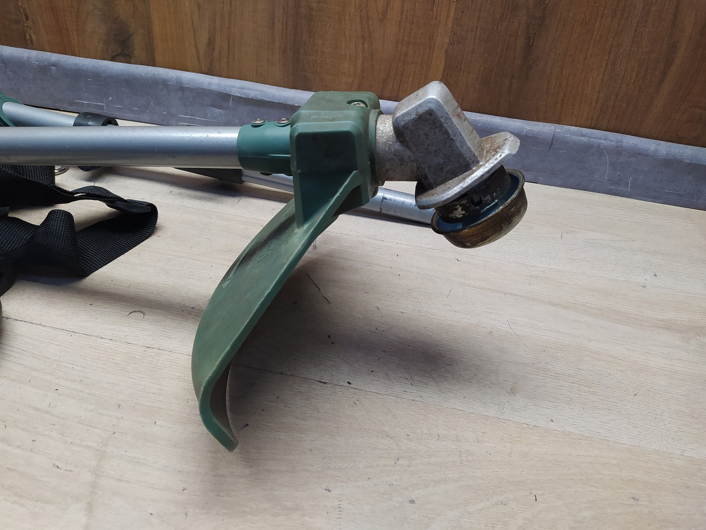 Bosch DIY AFS 23-37 Elektro-Freischneider 950W Faden Messer, I37888
