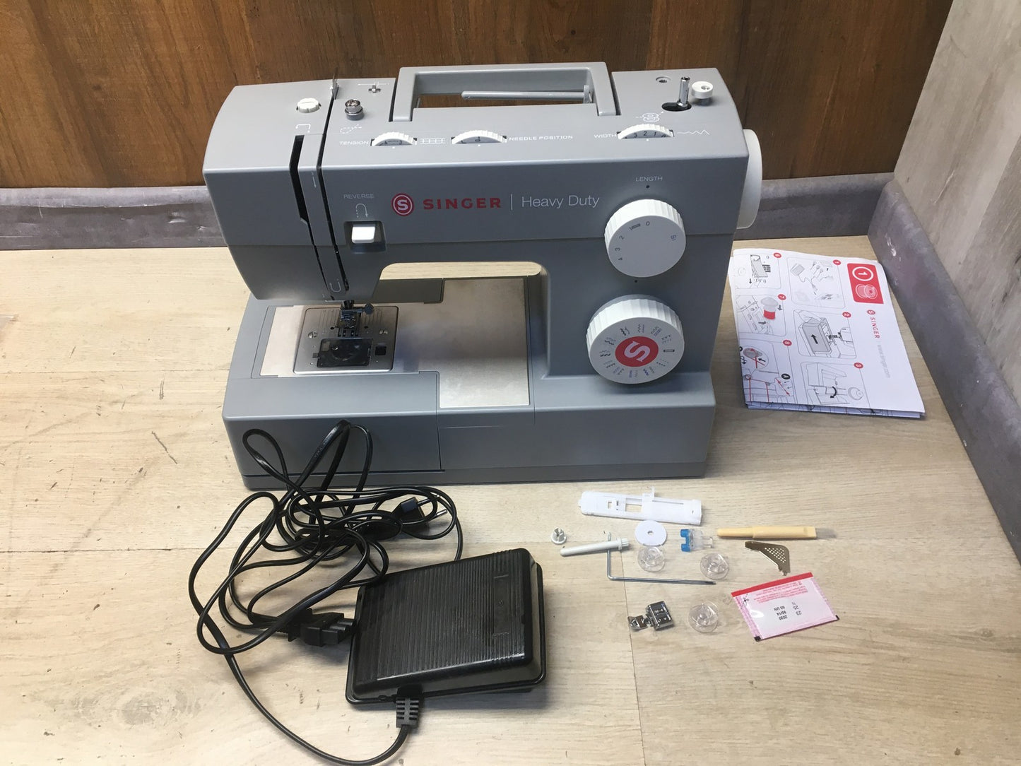 Singer Heavy Duty HD 4423 Nähmaschine, I37733