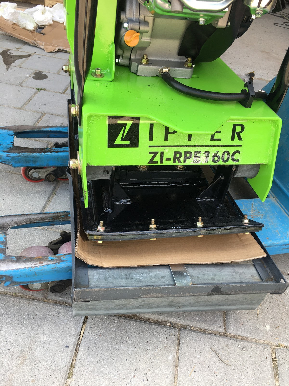 Zipper ZI-RPE160C Rüttelplatte, 640x480x670, I38153