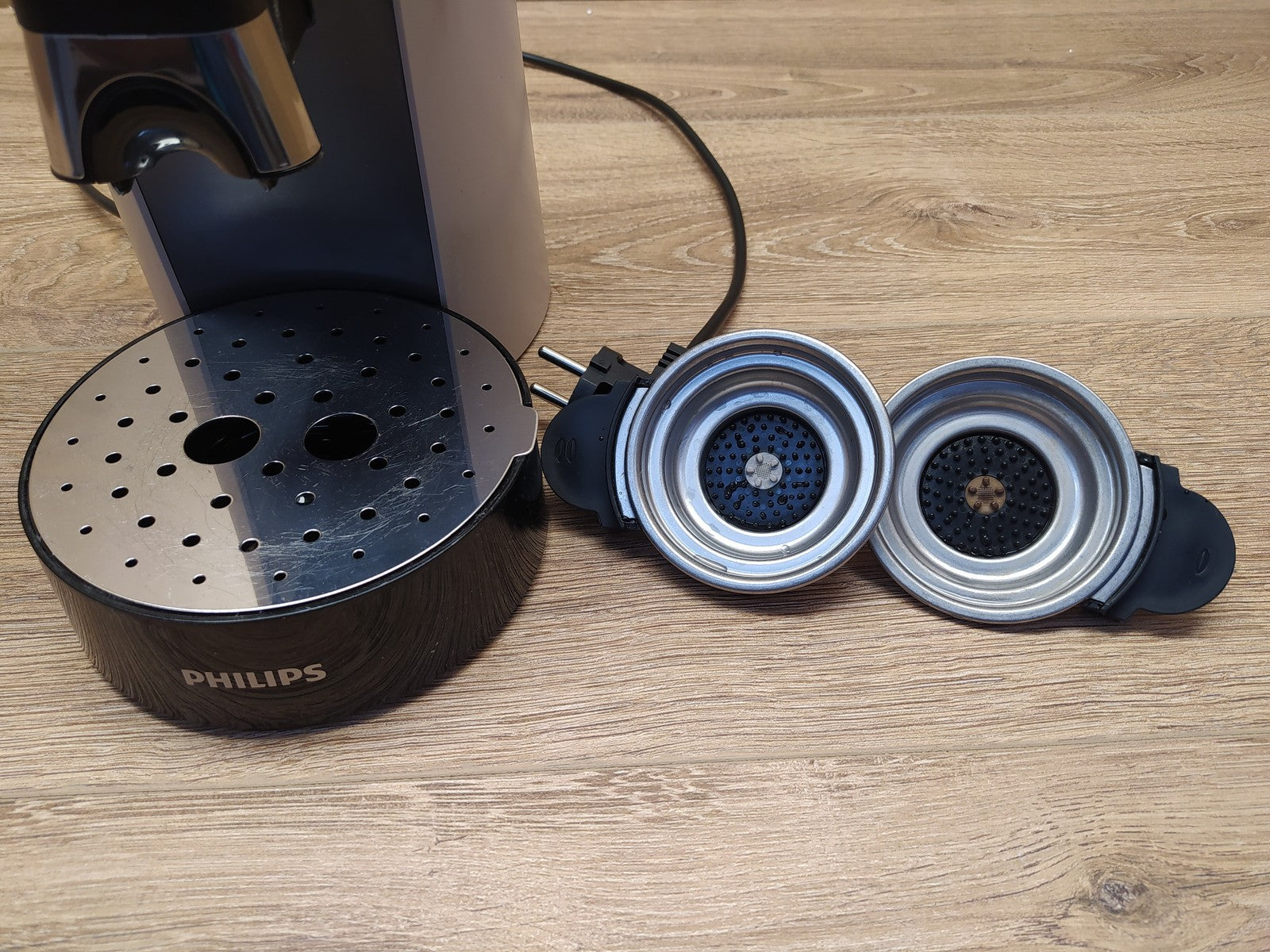 PHILIPS Senseo Kaffeepadmaschine (CSA240/30), 1450 W, 0.9L, Beige, I39358
