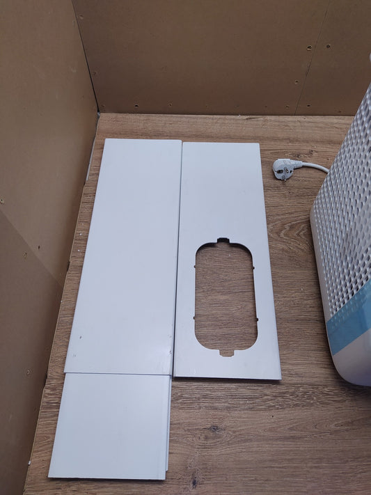 De'Longhi PAC ES72 YOUNG Mobiles Klimagerät, 8300 BTU, I39395