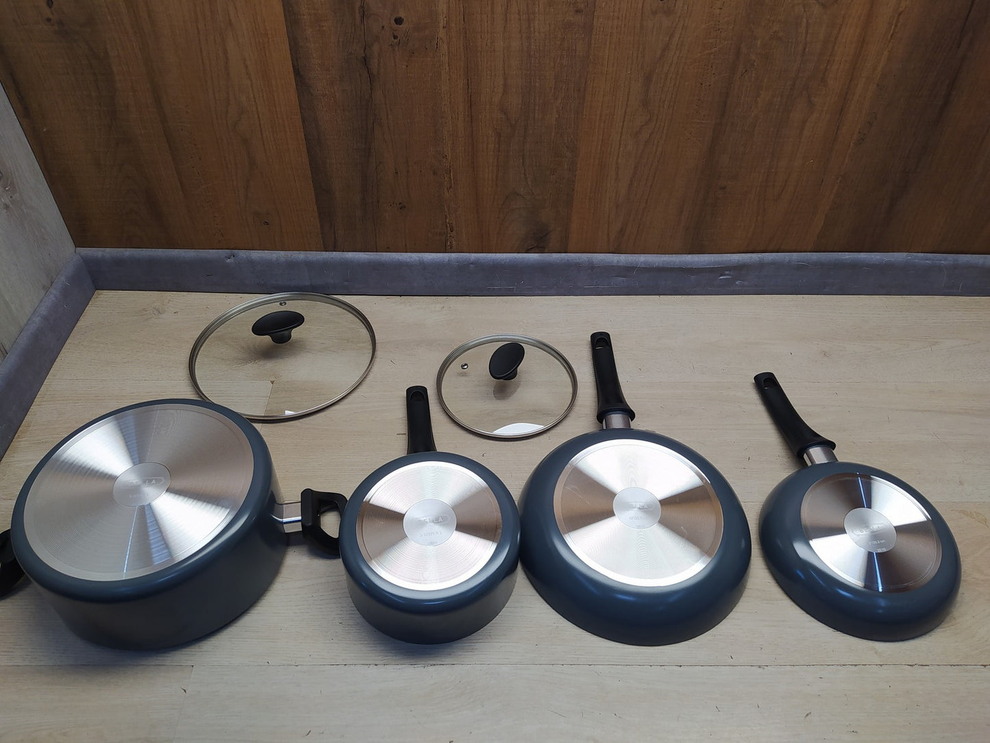 bella Kochgeschirr-Set, 10-teilige Töpfe und Pfannen mit Utensilien, I36220