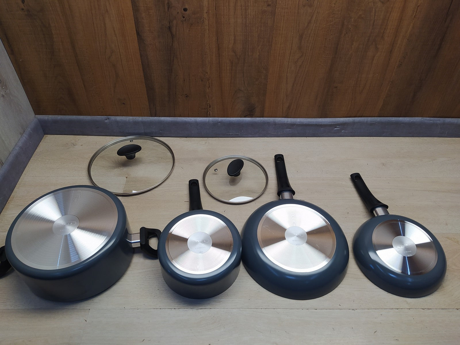 bella Kochgeschirr-Set, 10-teilige Töpfe und Pfannen mit Utensilien, I36220