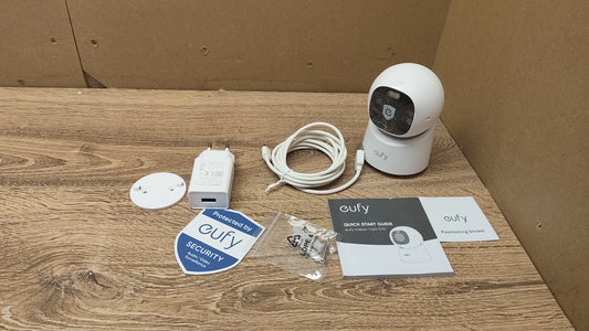 eufy Cam E30 Überwachungskamera Innen T8417, Farbnachtsicht, I40318