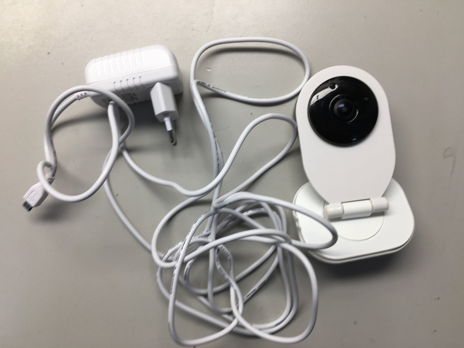 Smartfrog WLAN IP Kamera, ABO-modell monatlich kündbar, innen, I03642