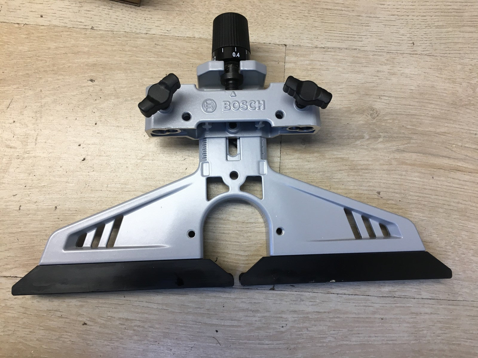 Bosch kabelgebundene Oberfräse GOF 20-12, 2000W, I39896