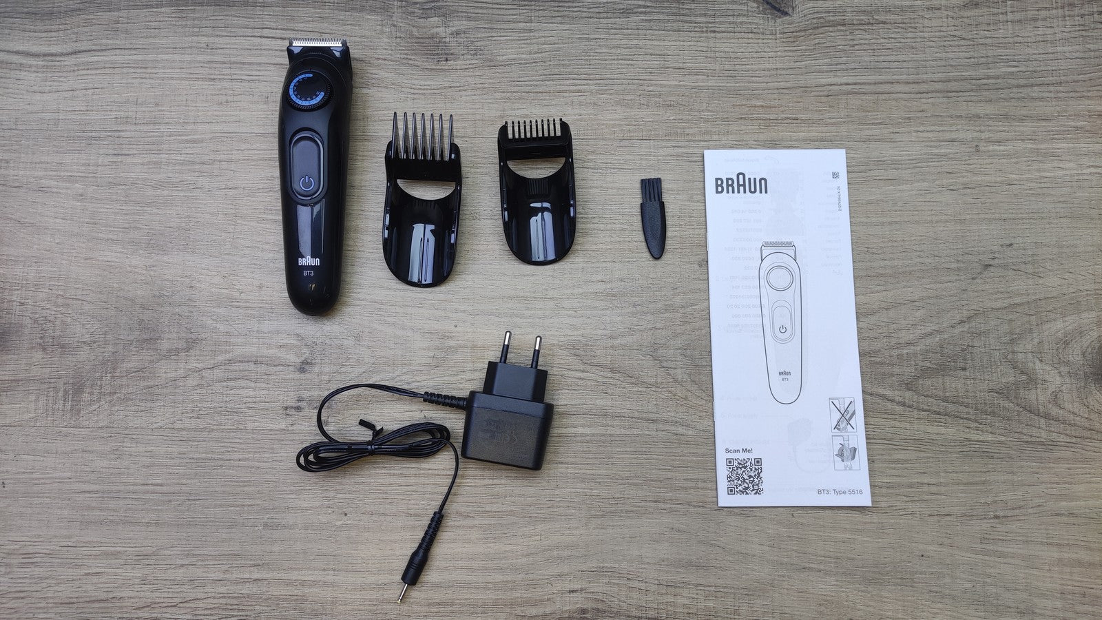 Braun Series 3 BT3520 Bartschneider Barttrimmer, I39606