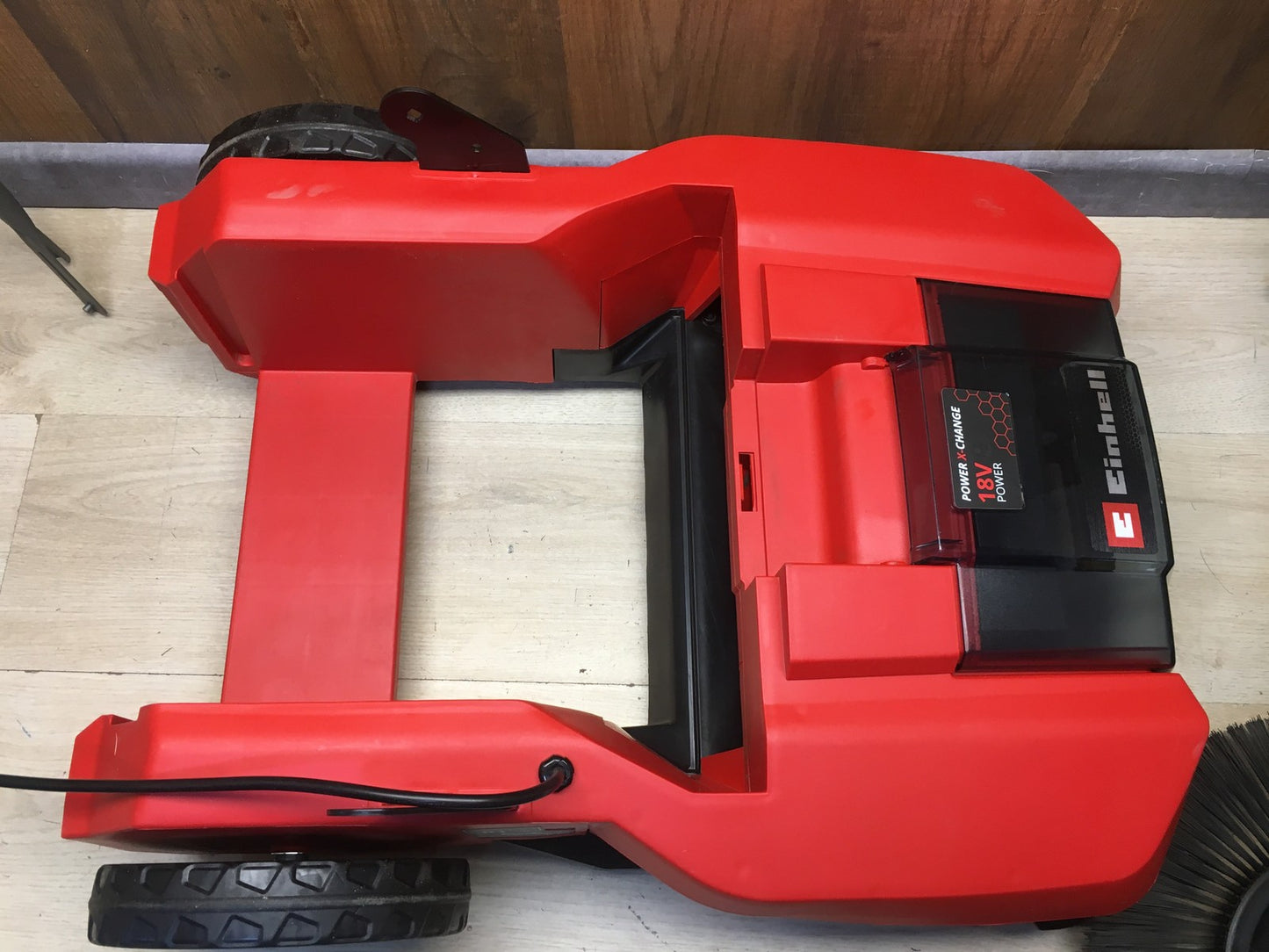 Einhell TE-SW 18/610 Li Akku-Kehrmaschine SOLO Arbeitsbr. 61cm (2352040), I37397