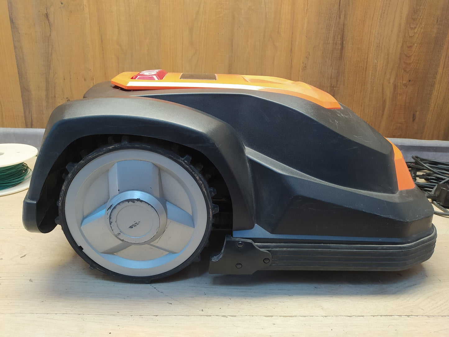 Yard Force SA500ECO Akku-Rasenmähroboter für bis zu 500m² , I38471