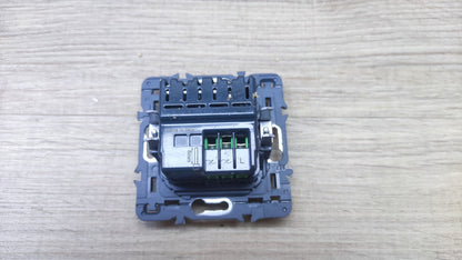 Legrand 067771 Celiane Rolladenschalter with Netatmo, Titan, 400 V, I36321