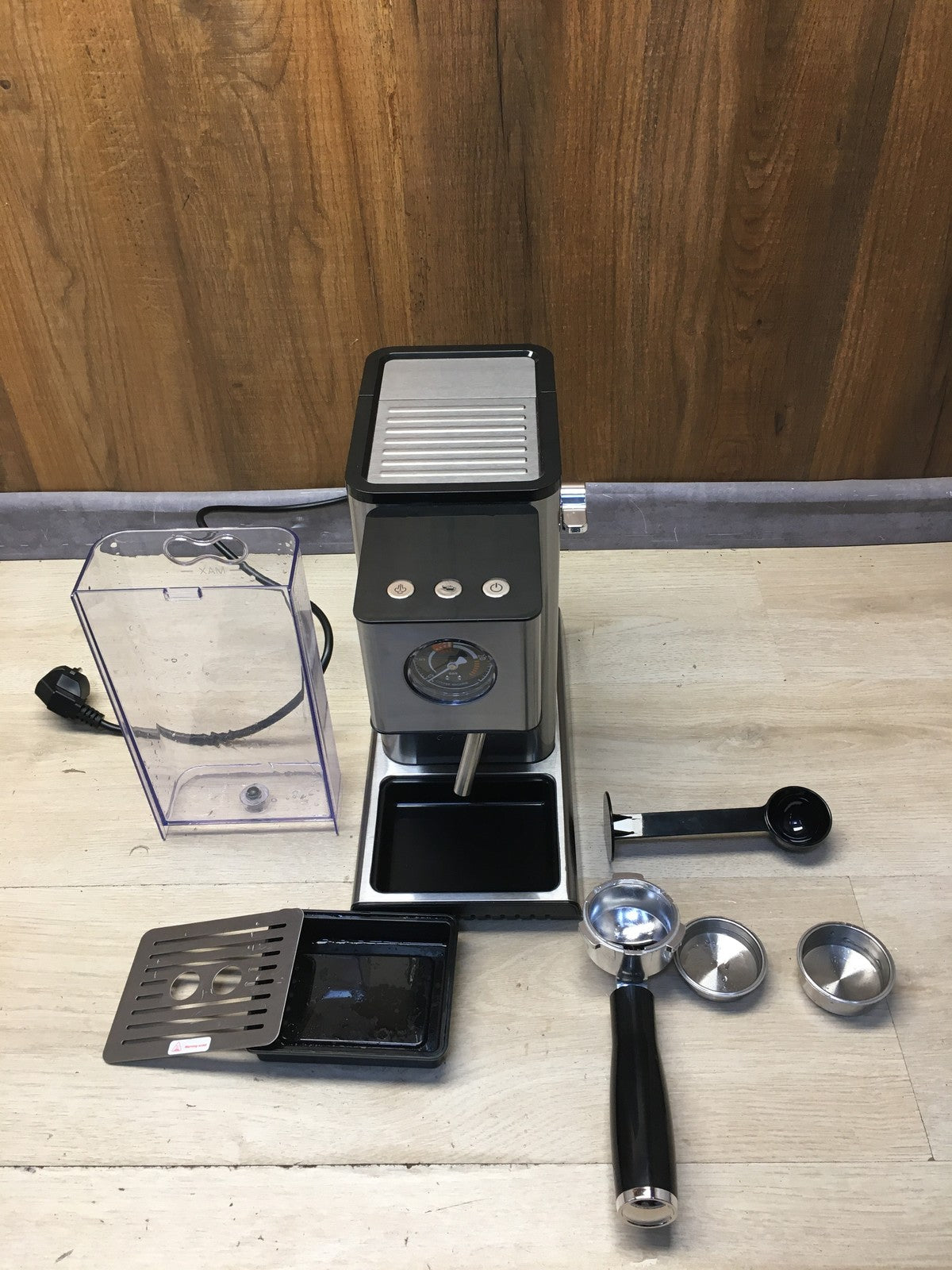 Catler ES300 Espressomaschine, Cappuccino und Latte, I36064