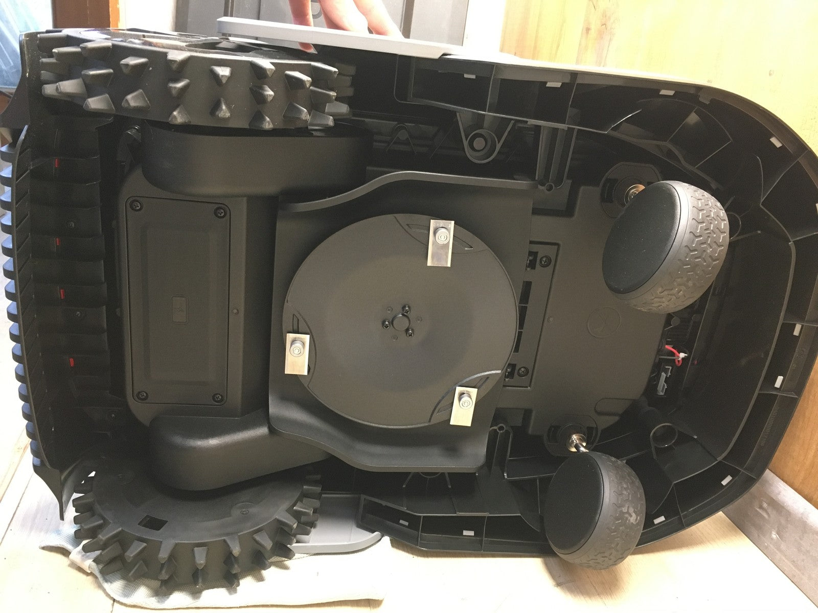 DREAME Intelligenter Mähroboter A1 Pro bis 2000m² 3D Sensor (MLLA7210) I37443