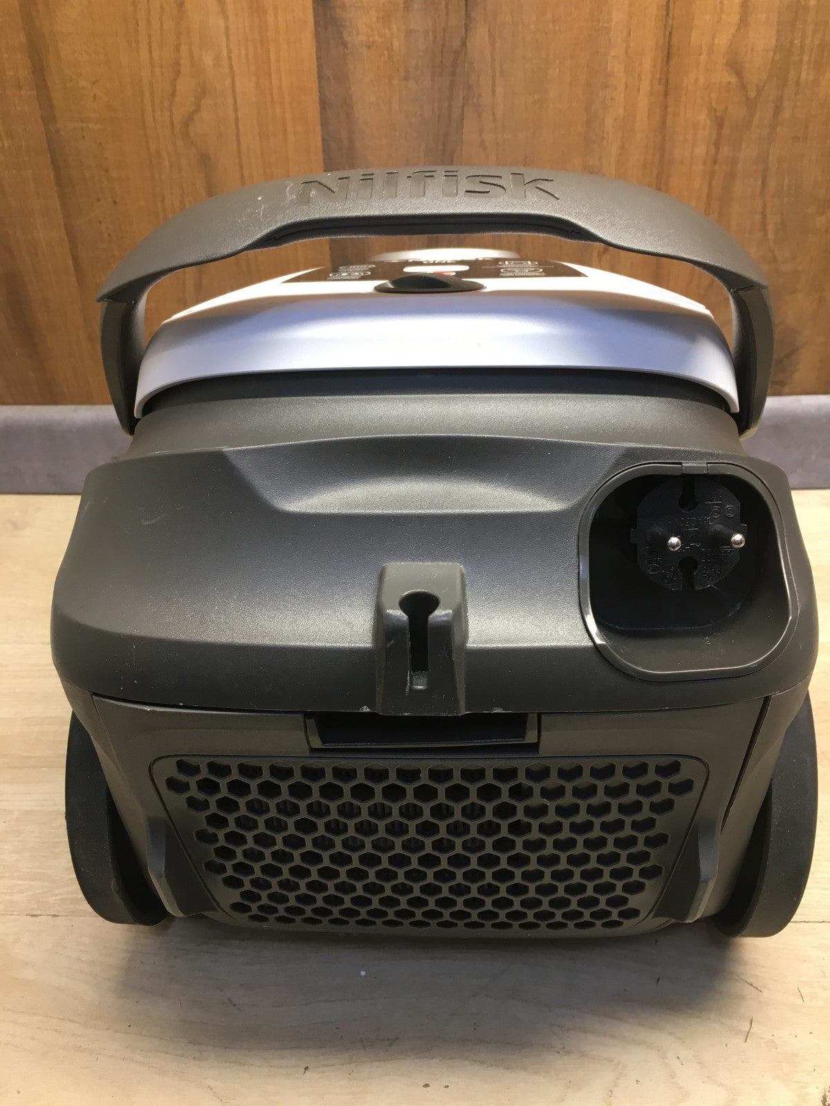 Nilfisk Staubsauger One WB10P05A-HB15, 750W, I38295