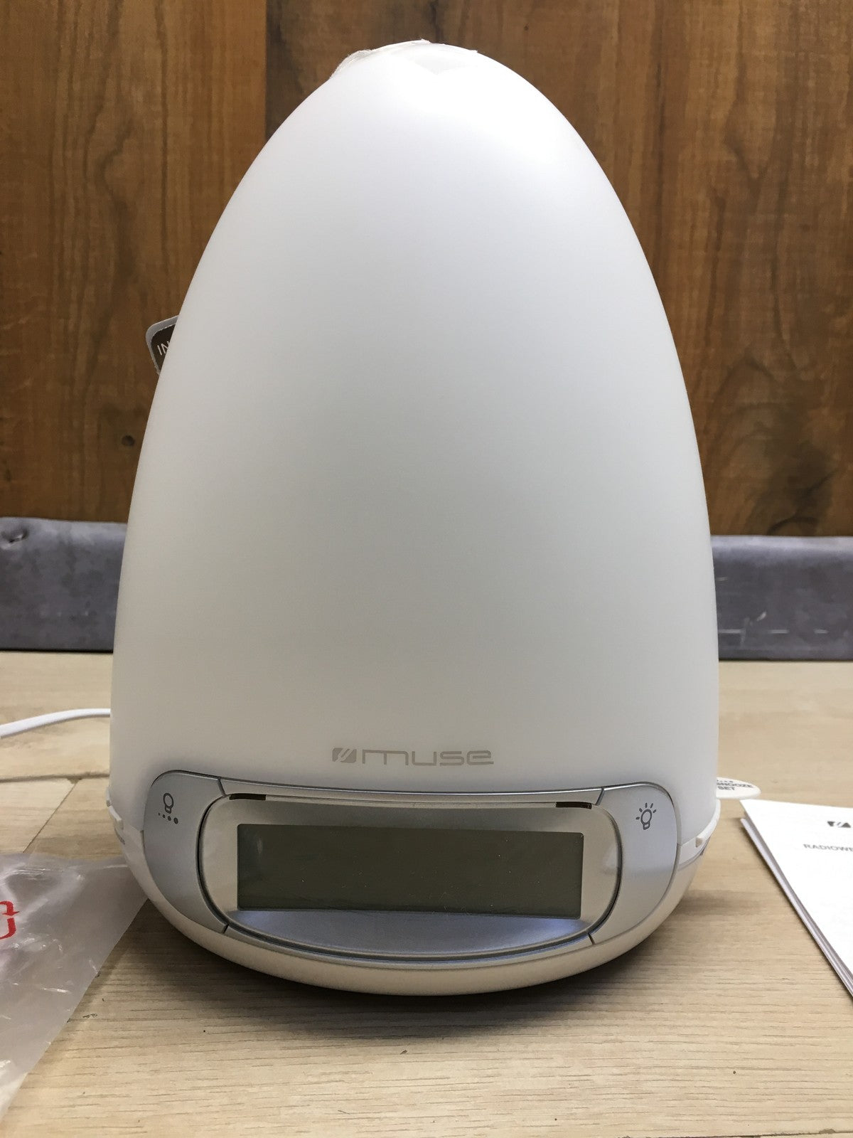 Muse Wecker mit LED Licht ML-30CR, I36578