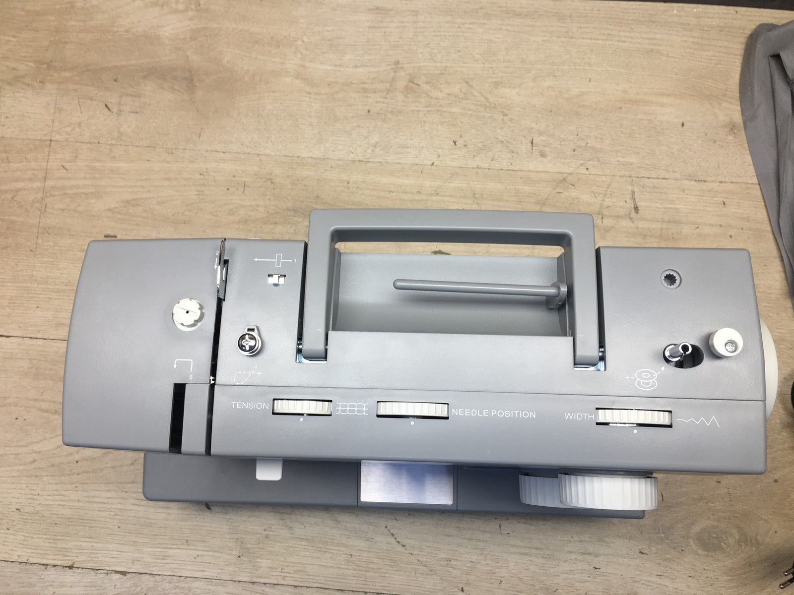 Singer Heavy Duty 4411 Nähmaschine, 11 Stichprogramme, I38034