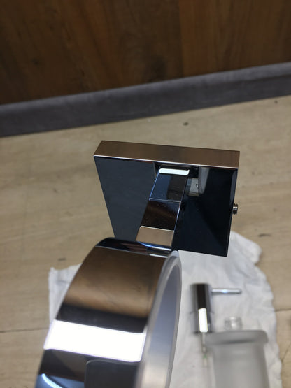 GROHE Start Cube klebbarer Seifenspender für das Bad 41098000, 160 ml, I38605