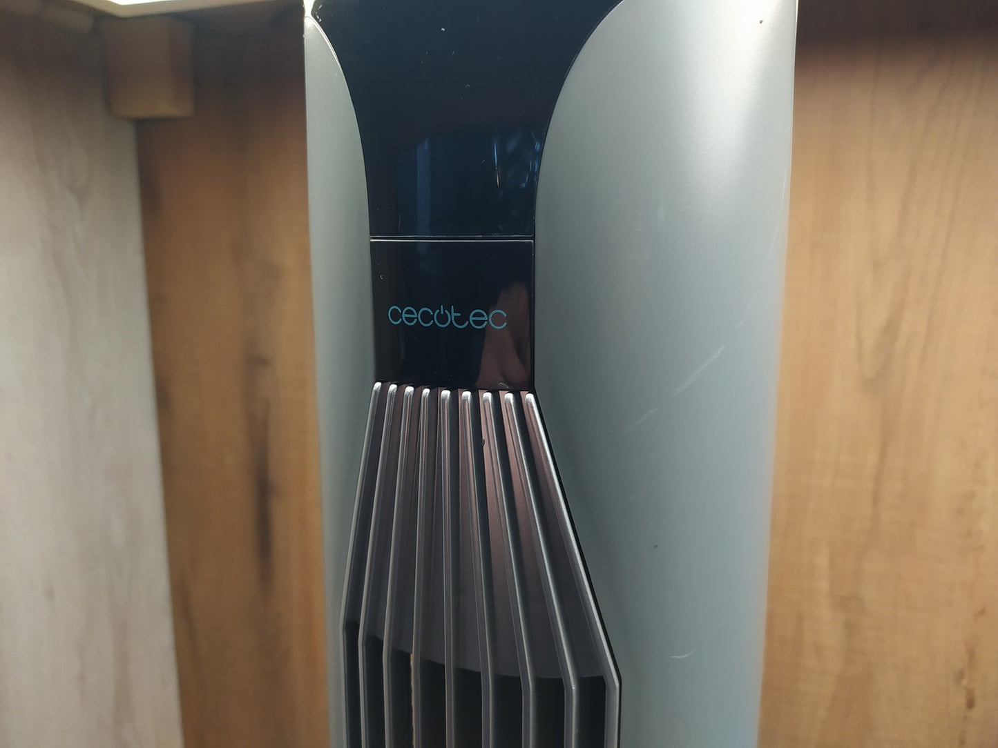 Cecotec 08202 Turmventilator EnergySilence 8150 Skyline, 106 cm, 55W, I36301
