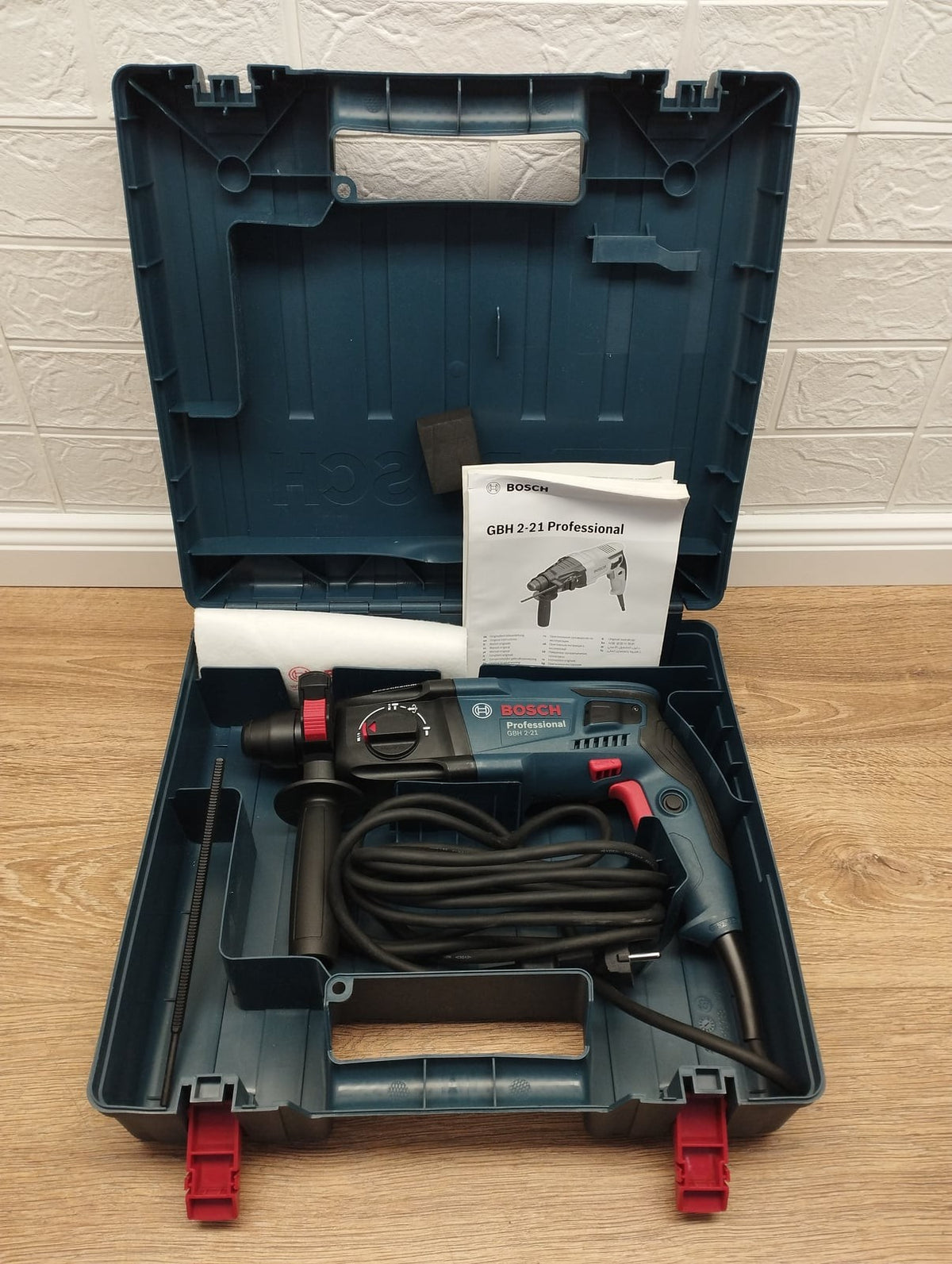 Bosch Professional GBH 2-21 Bohr-/Meißelhammer SDS plus 720 W 2,0 J inkl. Koffer