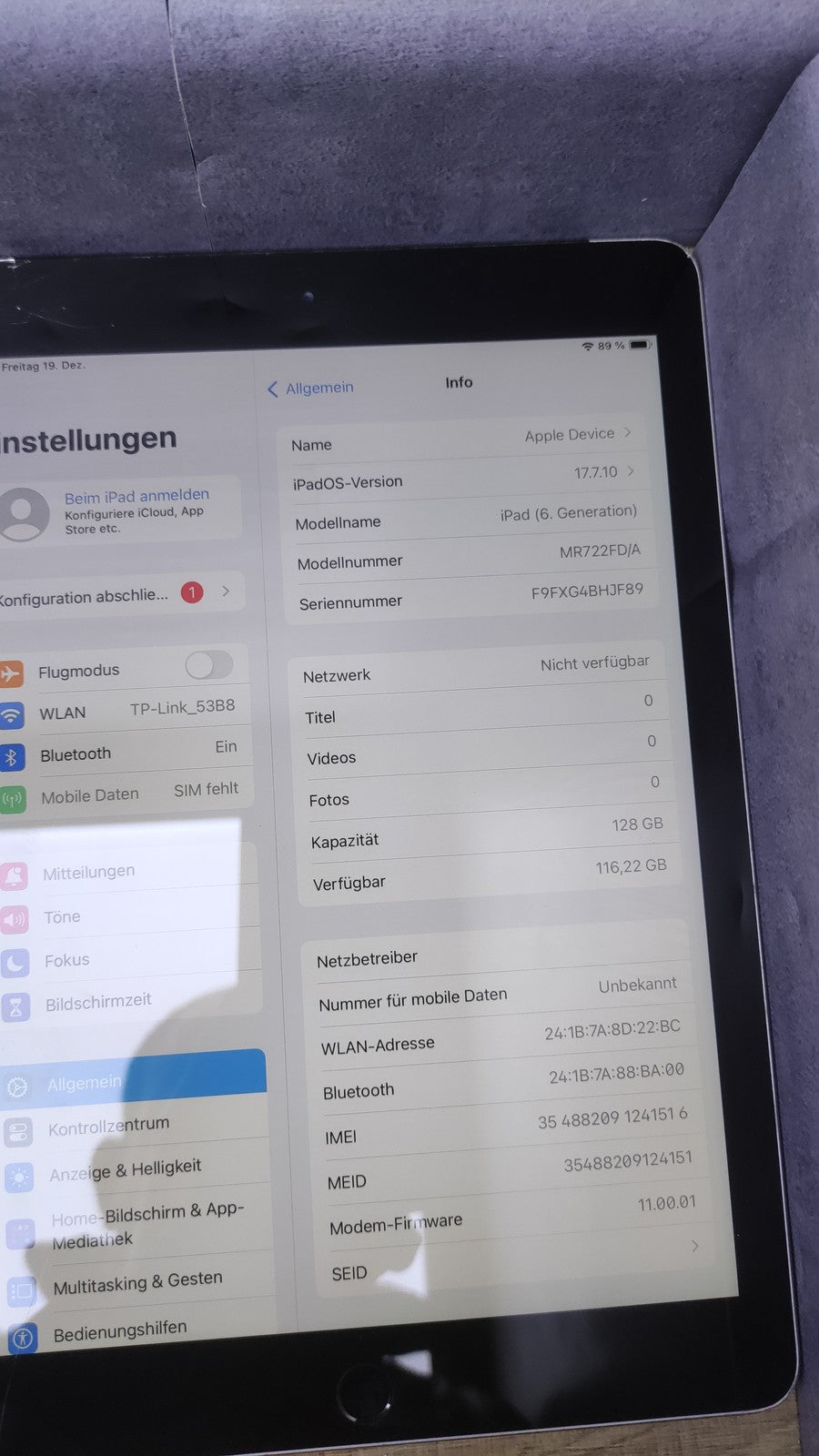 Apple iPad 128GB Tablet 9.7 Zoll LTE + WiFi Space Gray 6. Gen A1954 LOCKED