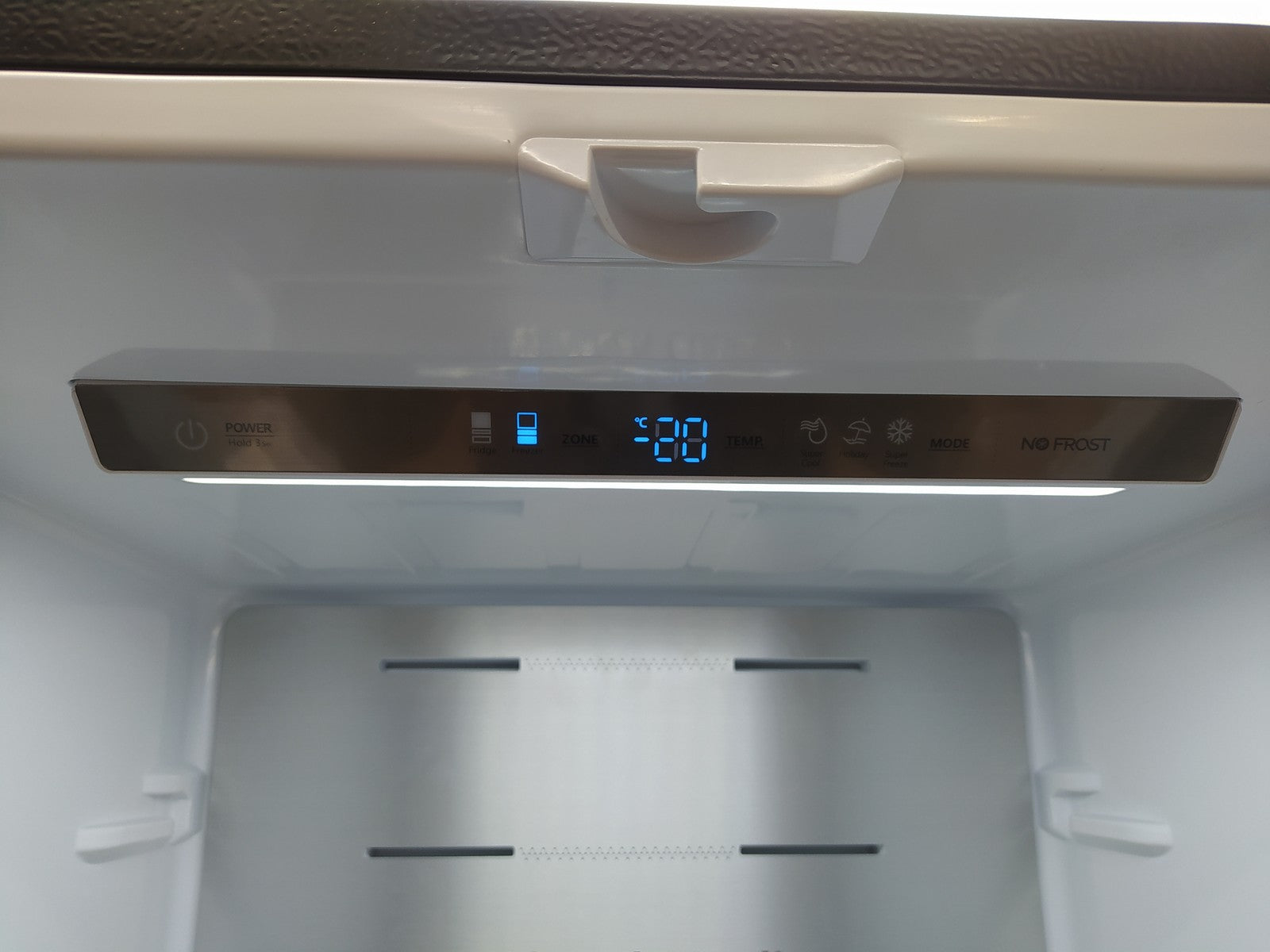 Hisense RF632N4WFE Kühlschrank Freistehend French Door 485 L NoFrost Schwarz
