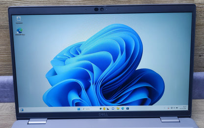 Dell Latitude 5520 Notebook 15.6" Touch FHD i5-1145G7 16GB 256GB Thunderbolt LTE
