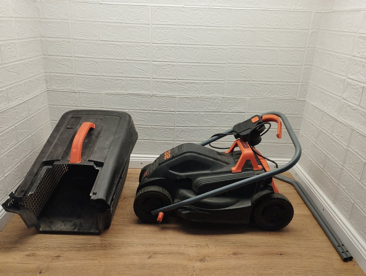 Black&Decker BEMW351 Elektro-Rasenmäher 1.0kW 32cm