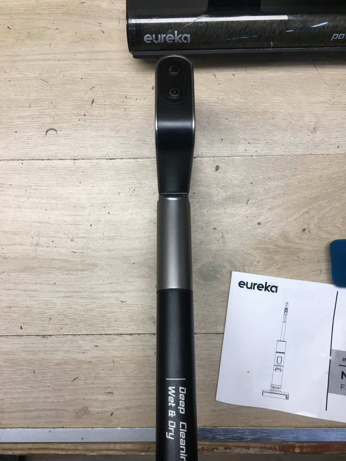 Eureka NEW430BL Kabelloser Nass-/Trockensauger, 230W, I36018