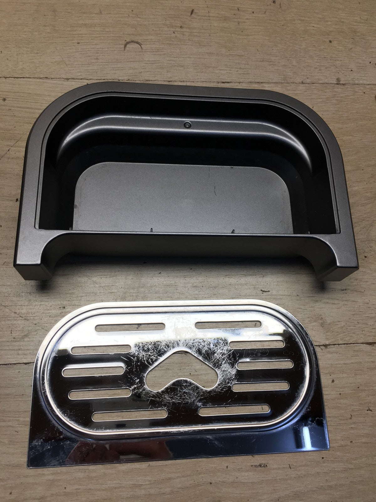 ZACHVO CM9002I-GS Kaffeevollautomat mit Milchbehälter, 20 Bar, I35992