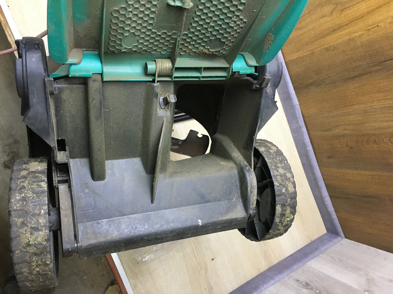 Bosch DIY ARM 34 Elektro-Rasenmäher Grasfangbox 1300 W, I35687