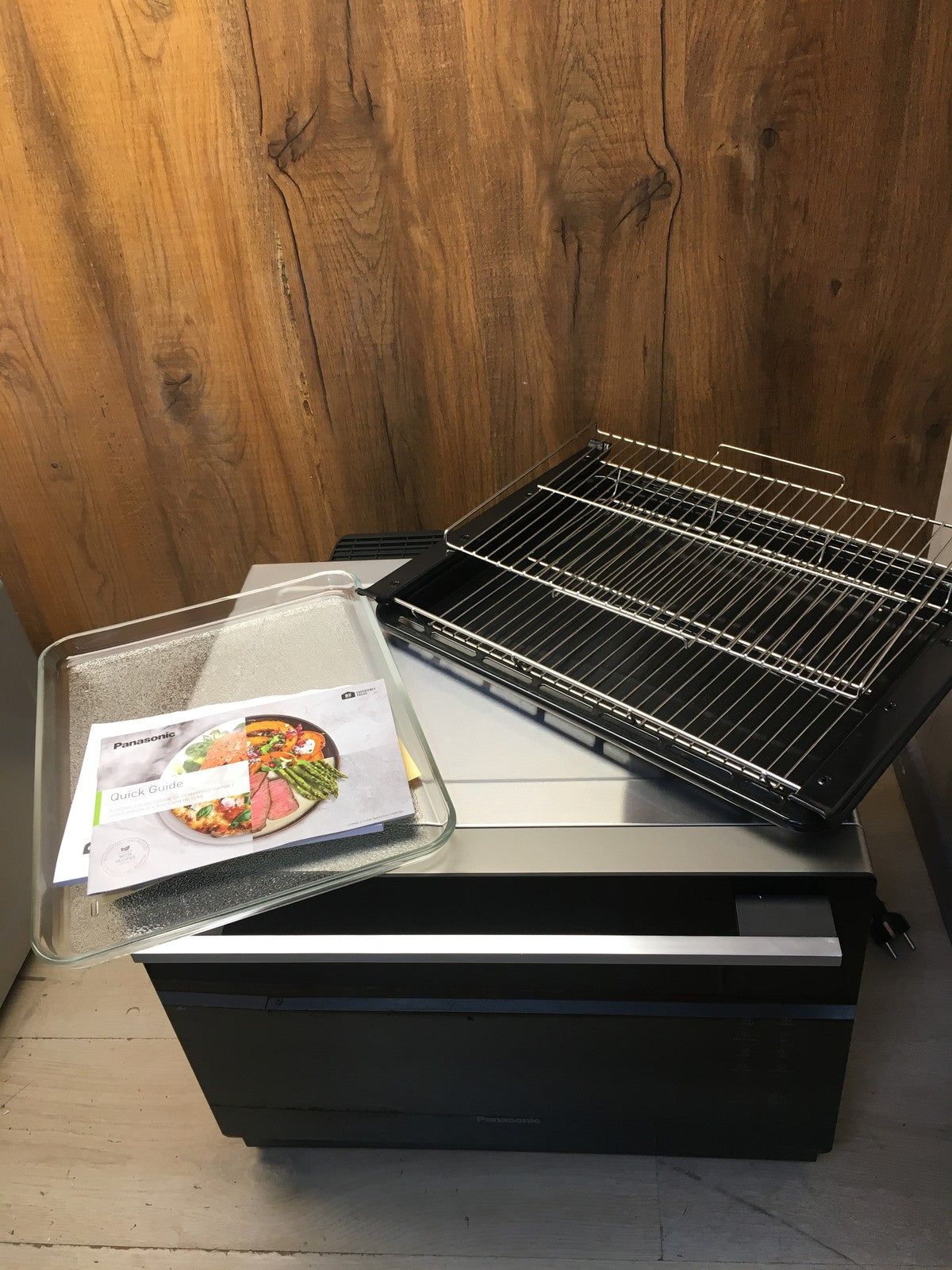 Panasonic NN-CS89LB 4-in-1 Kombi-Mikrowelle, Dampfofen & Grill, 31 L, I39021