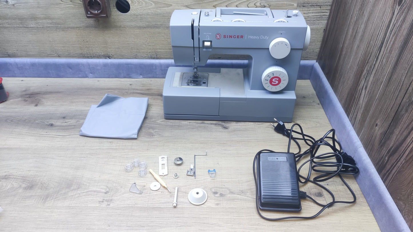Singer Heavy Duty 4411 Nähmaschine, 11 Stichprogramme, I37709