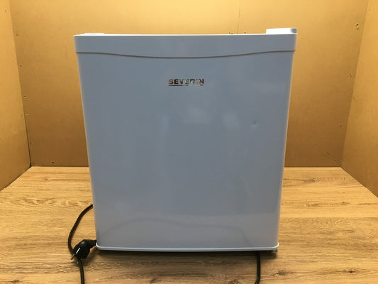 Severin KS 9827 Mini Kühlschrank, 42L, I39348