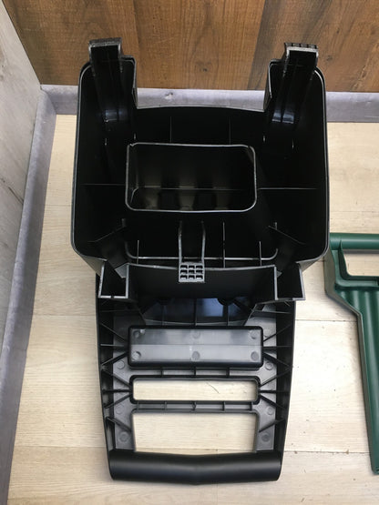 Bosch Leisehäcksler AXT 25 D, 2.500 W, für Hartholz und Dornensträucher, I38270