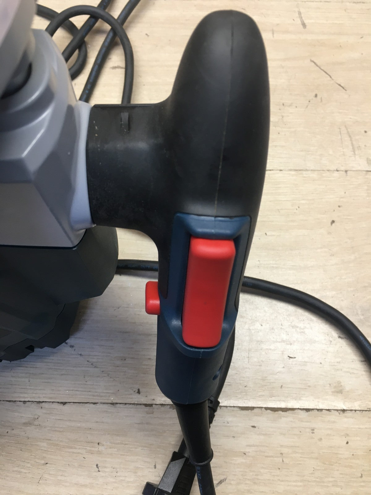 Bosch kabelgebundene Oberfräse GOF 20-12, 2000W, I39896