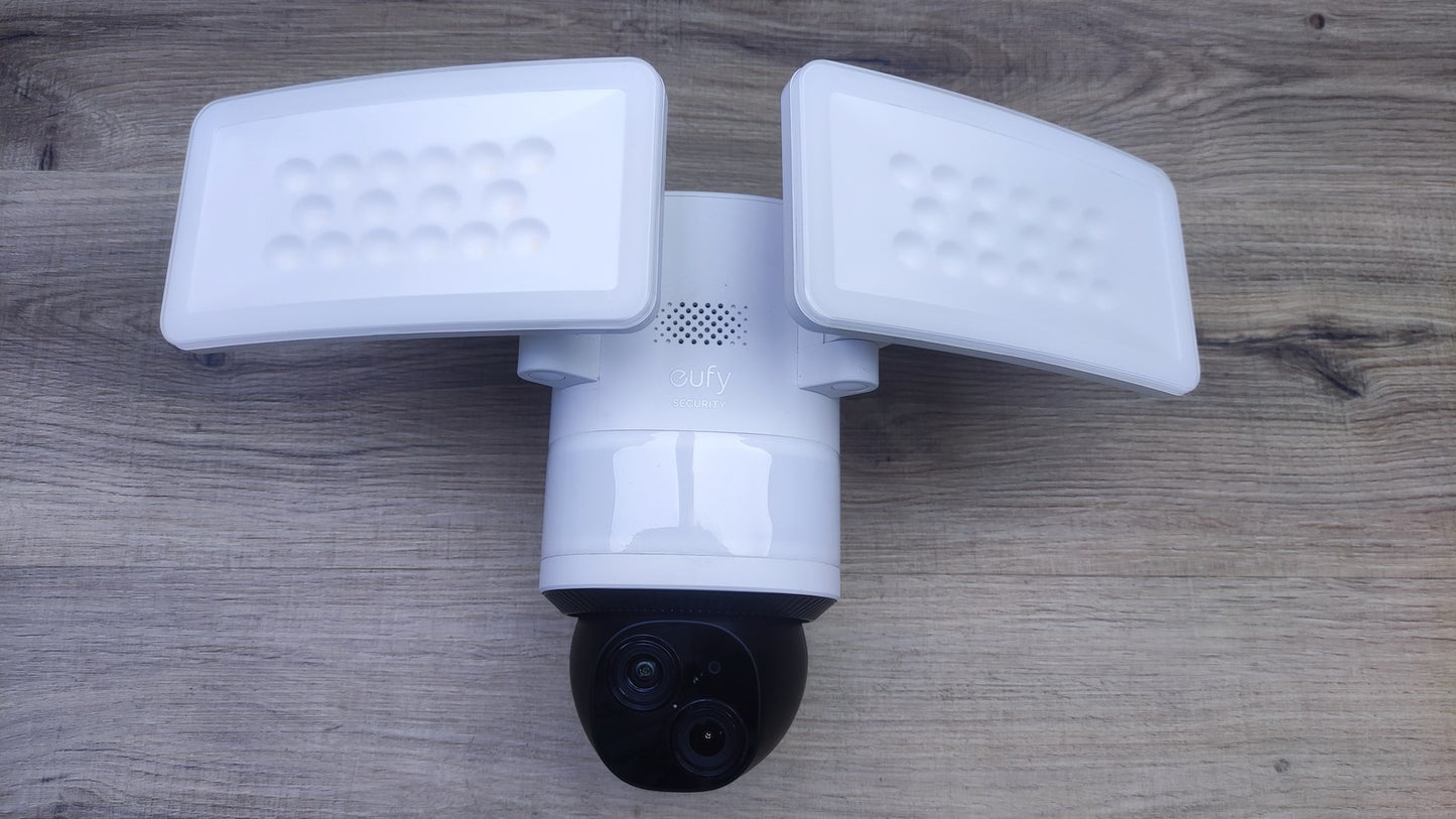eufy Security Floodlight Camera E340 Überwachungskamera Aussen, I37296