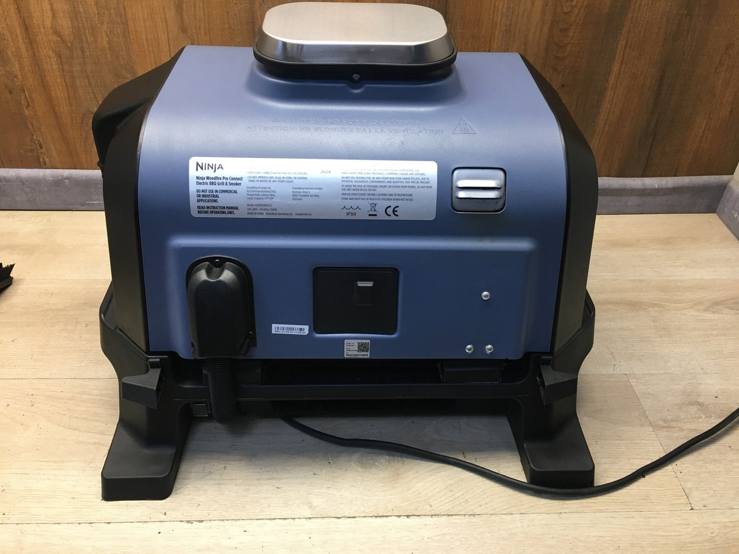 Ninja Woodfire Pro Connect XL Elektrischer BBQ Smoker Grill OG901EUAMZ, I37719