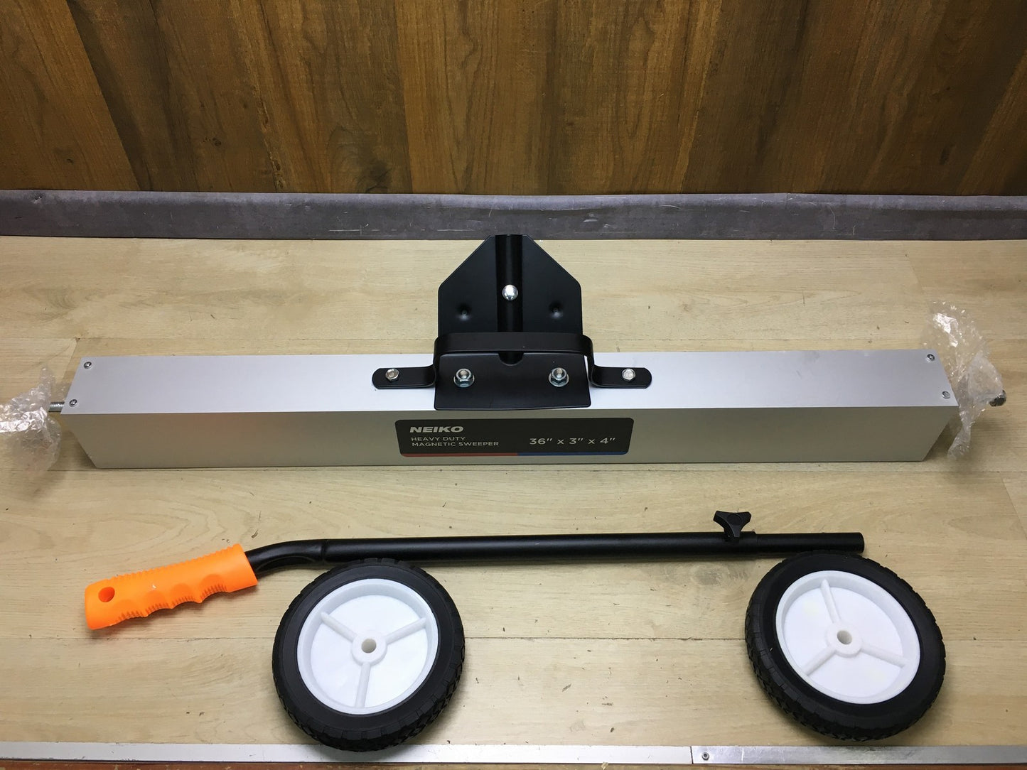 Neiko 36" x 3" x 4" Magnet Kehrmaschine Heavy Duty 61 cm Magnet Sweeper I35399