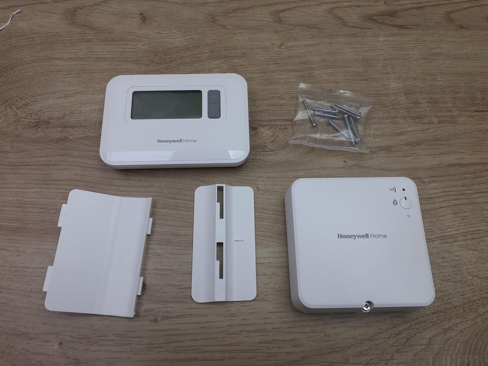 Honeywell T3R 7-Tage Programmierbarer Drahtloser Thermostat, I22883