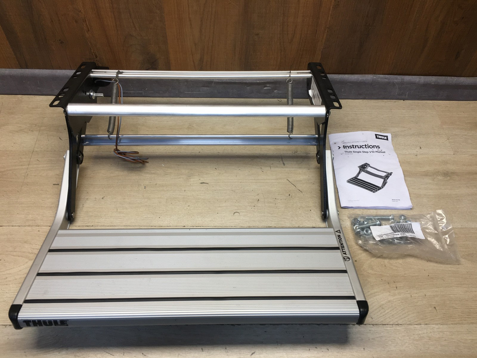 Thule Trittstufe Single Step V10 Manual 550 Aluminium, I38365